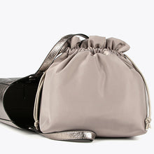 Cargar imagen en el visor de la galería, Bolso LC
