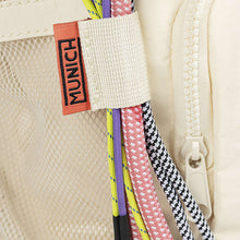 Cargar imagen en el visor de la galería, Mochila Munich SS25
