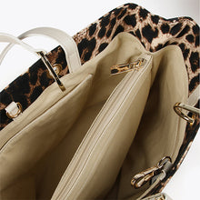 Cargar imagen en el visor de la galería, Bolso LC SS25
