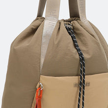 Cargar imagen en el visor de la galería, Bolso mochila Binnari
