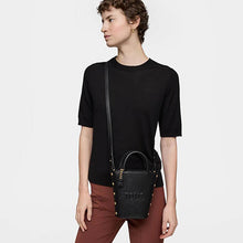 Cargar imagen en el visor de la galería, Mini bolso TOUS
