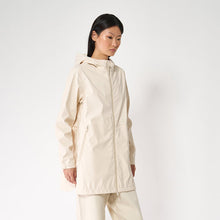 Cargar imagen en el visor de la galería, Chaqueta TANTÄ SS25
