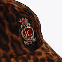 Cargar imagen en el visor de la galería, Gorra LC
