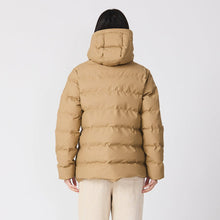 Cargar imagen en el visor de la galería, Chaqueta TANTÄ
