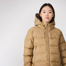 Cargar imagen en el visor de la galería, Chaqueta TANTÄ
