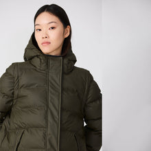 Cargar imagen en el visor de la galería, Chaqueta TANTÄ
