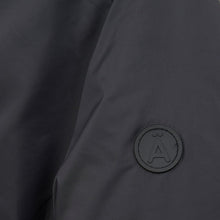 Cargar imagen en el visor de la galería, Chaqueta TANTÄ
