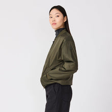 Cargar imagen en el visor de la galería, Chaqueta TANTÄ
