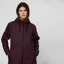 Cargar imagen en el visor de la galería, Chaqueta TANTÄ BURDEOS
