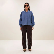 Cargar imagen en el visor de la galería, SARAH SHORT DENIM BLOUSE JEANS
