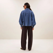 Cargar imagen en el visor de la galería, SARAH SHORT DENIM BLOUSE JEANS

